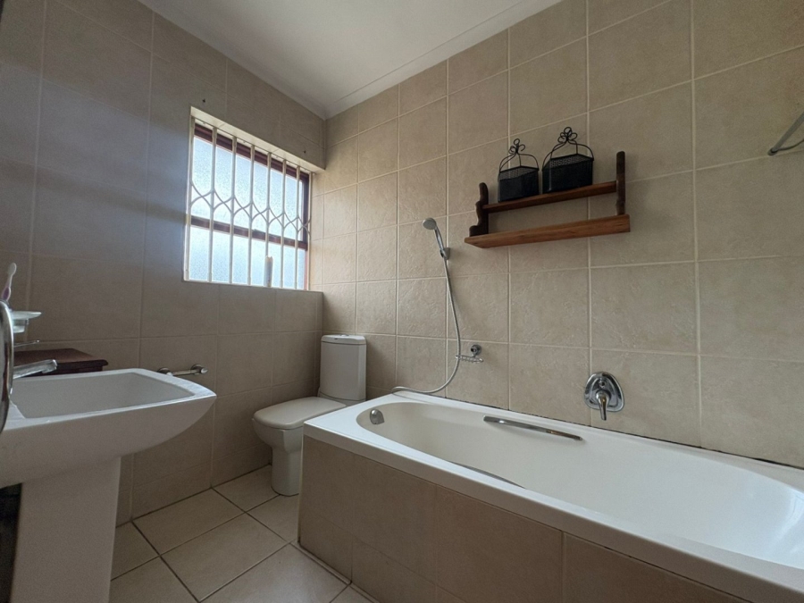 3 Bedroom Property for Sale in Table View Western Cape